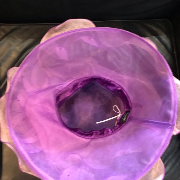 Hat - Picture 2 of 3